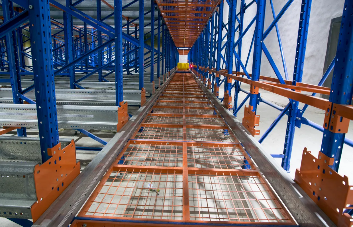 Fast Storage Smart Link” Food Stereoscopic Warehouse—Mother-Child Cart-Linked 18,000-Position High-Density Automated Storage Project