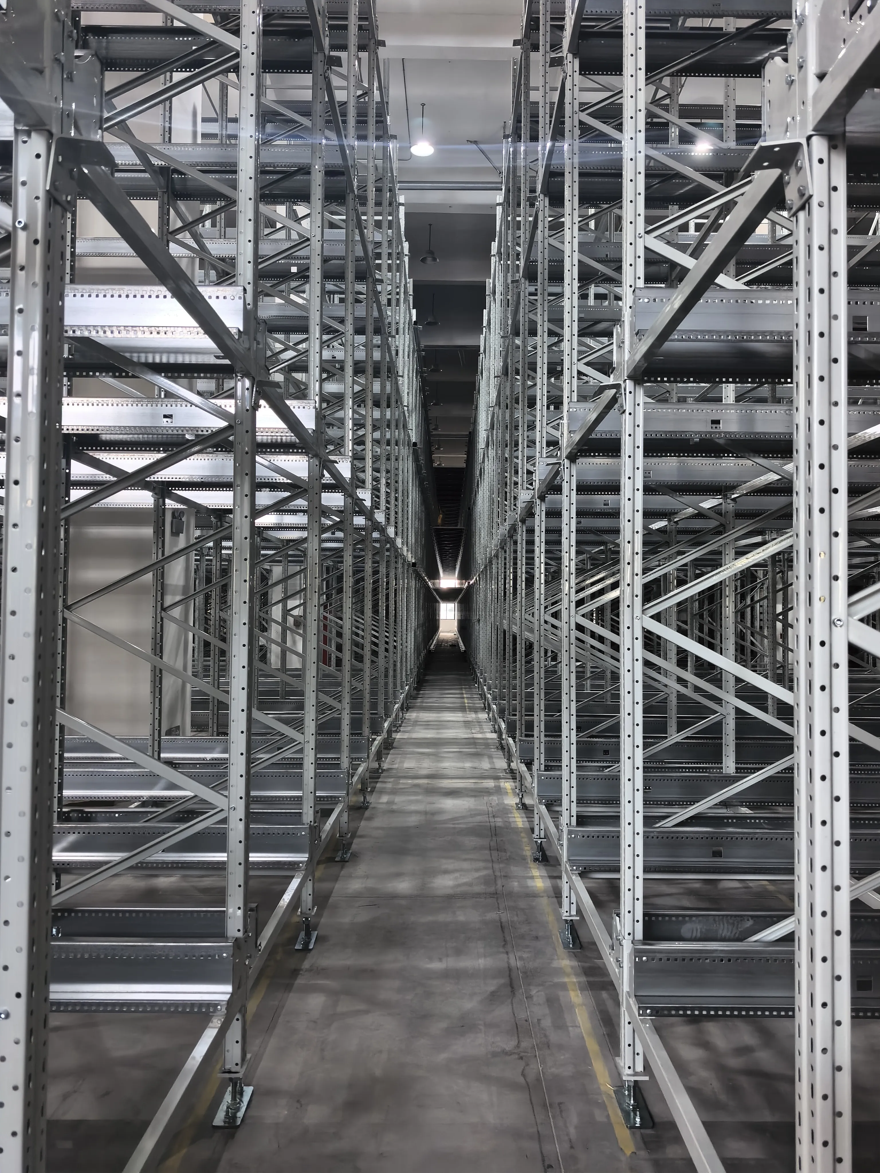 Smart Packaging Warehousing Project: Installation More Than Halfway Complete, Commissioning Underway